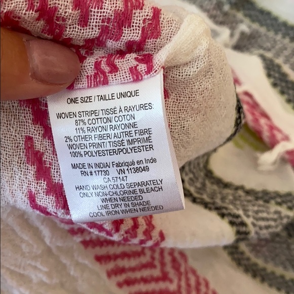 Infinity Scarf - Picture 5 of 5